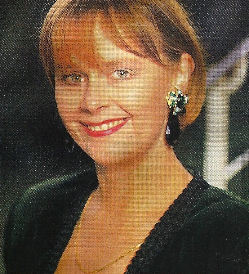 Elly Fielding played by Penny Cook